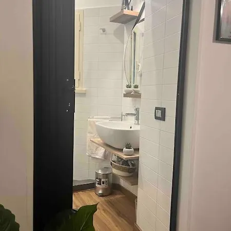 New Look8 Vatican דירה *